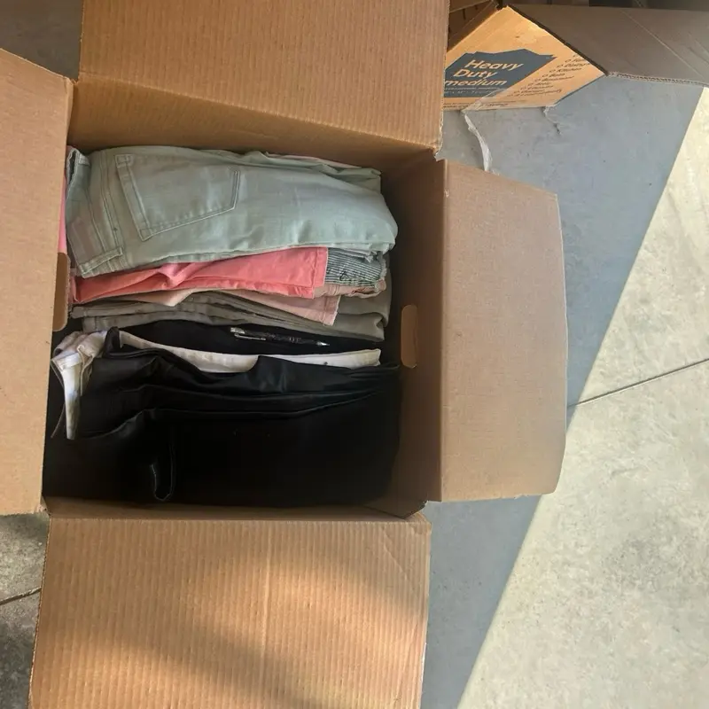 20-30 pairs of stylish jeans /pants