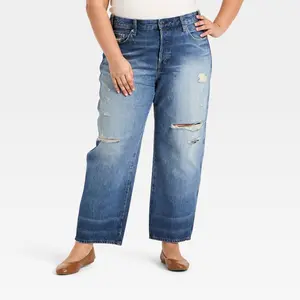 Women's Mid-Rise Boyfriend Jeans - Universal Thread Vintage Medium Destroy 26