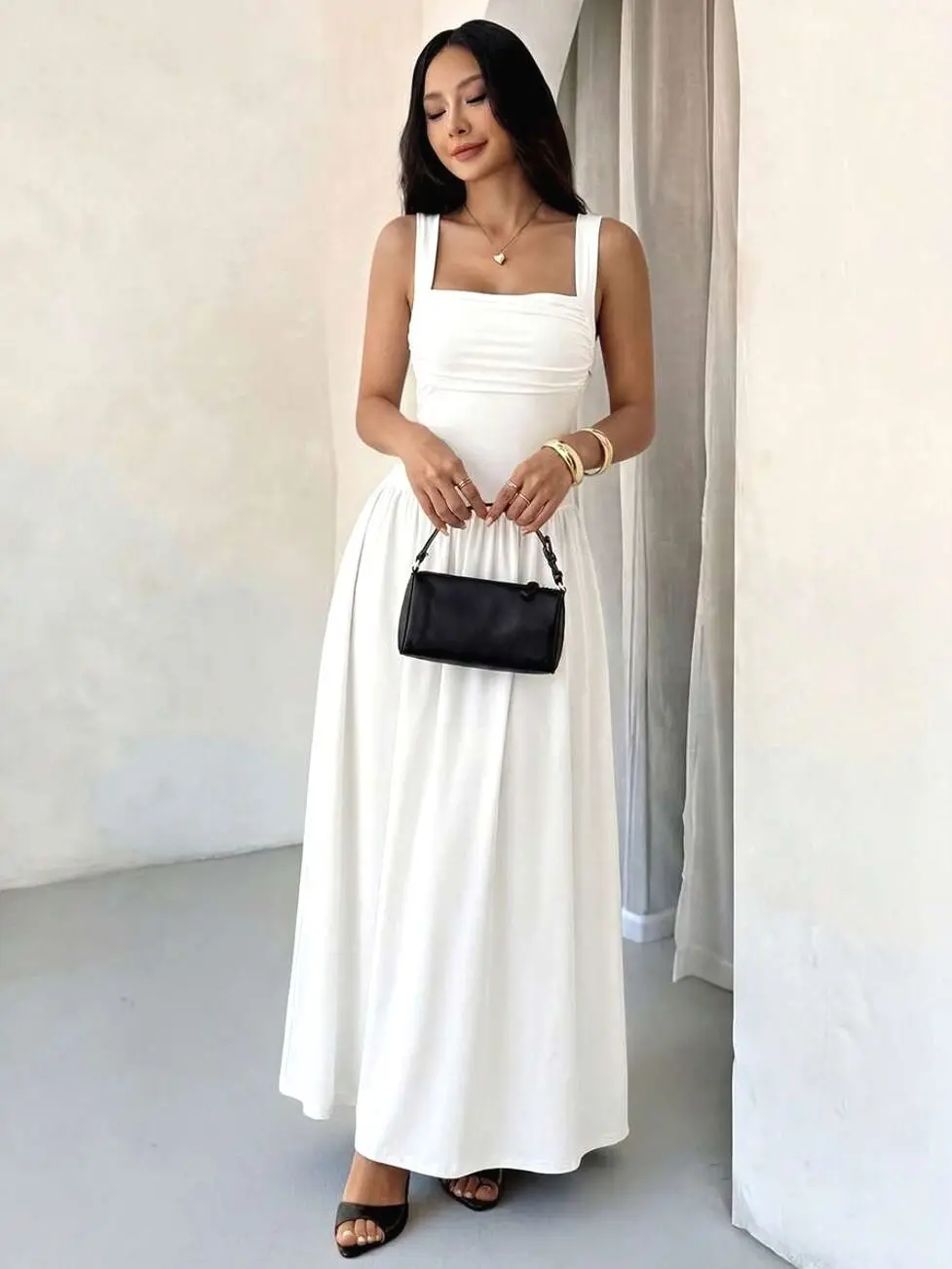 Elegant Petite Square Neck Maxi Dress, Sleeveless Solid Color Flowy A-Line Summer Dress for Women
