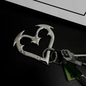 2026 New Gothic Heartbreaker Heart Design Keychain, Heavy-Duty Zinc Alloy Metal Statement Accessory for Gym Keys, Bags