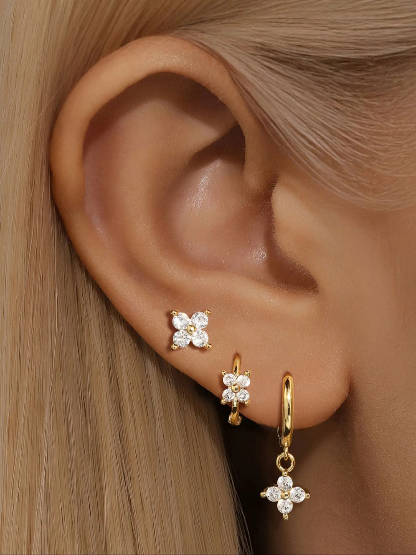 3 pairs (6 pieces) of elegant and exquisite four-leaf clover pendant gold earrings set, ladies' day birthday jewelry and accessory gift Ear Studs