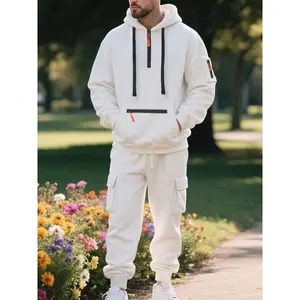 Men’s winter fleece-lined casual set with a loose fit—sporty workwear featuring multiple pockets, warm long sleeves, and matching jacket–and-pants for cold weather.