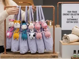 Cute Long-Body Animal Crochet Keychain – Trendy Bag Charm for Totes & Backpacks – Handmade Boho Accessory