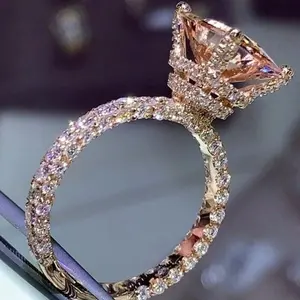 Elegant Women's Engagement Ring - Luxurious Alloy with Sparkling Cubic Zirconia, Perfect for Weddings, Parties & Birthdays, Valentine's Day, Diamond Imitation