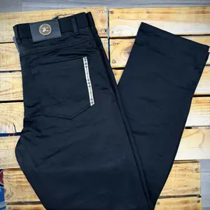 Elegant Men's Denim Jeans with Aesthetic Pocket Design for Menswear Streetwear