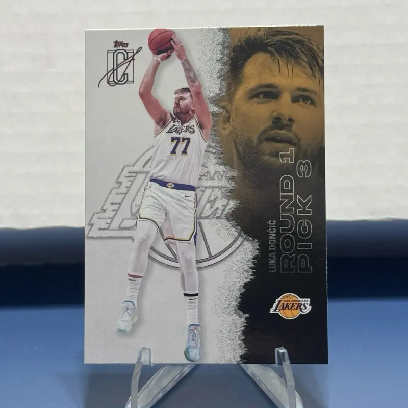 Luka Dončić Lakers Topps Signature Class