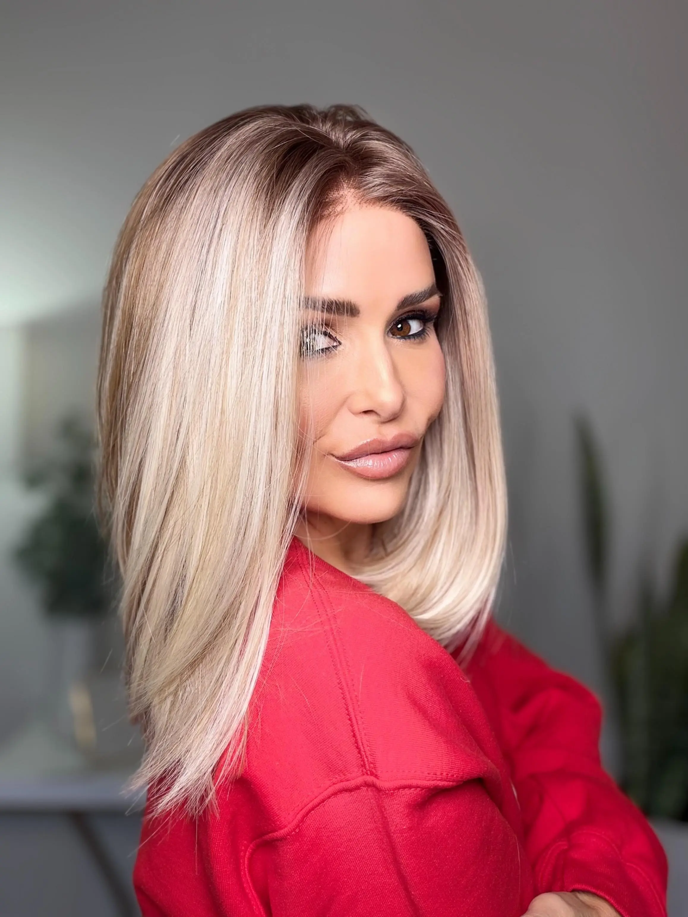 Lovestory Wig Charolotte Women's Blond Highlight Short Bob Synthetic Lace Front Wig with Dark Roots, 13x4 Free Part, Glueless, Heat Resistant, Glueless Wigs, Heat Resistant Wig