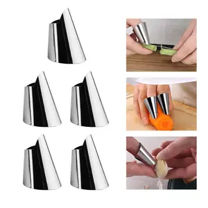 Vegetable Peeler Protector,Kitchen Safety Tool Stainless Steel Fruit Peel Finger Protector Kitchen Pick Vegetables Gadget Stripping Beans Garlic Peeler Finger Guard Utensils. Cutting