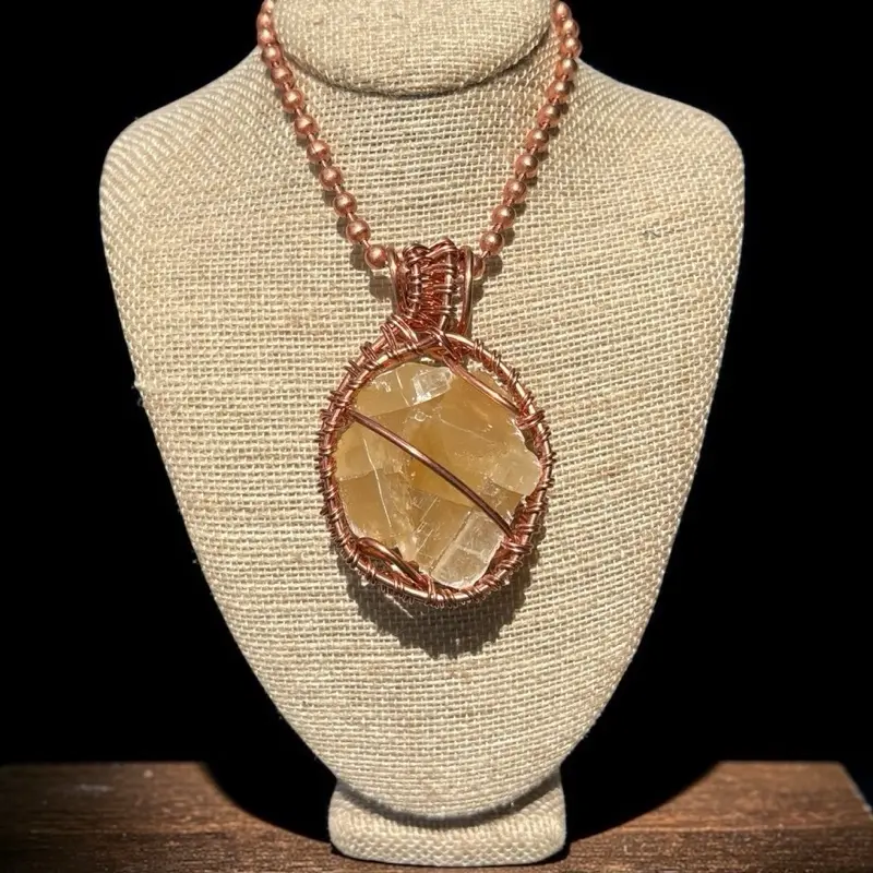 Juma CopperKing Creativity Weave Raw Honey Calcite 24” Copper Necklace