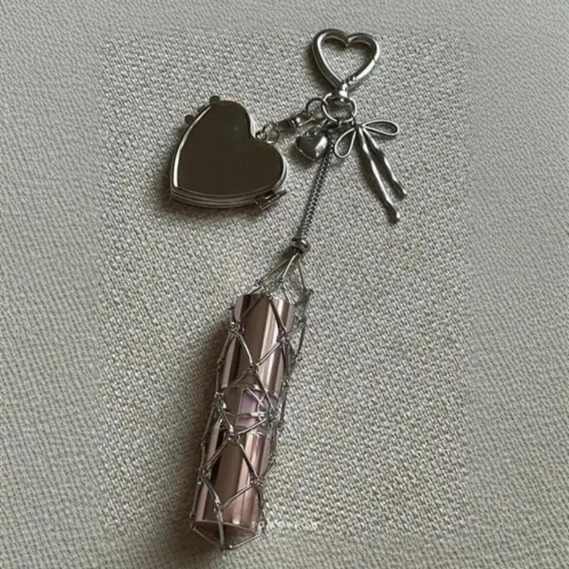 Heart Shaped Lipstick Multifunctional Keychain with Makeup Mirror, 2026 New High-End Silver Color Mesh Holder, Stainless Steel Fashion Pendant for Lipstick, Cute Trendy Keyring for Purse & Keys&bag, Stylish Keychain, Heart Design Keychain