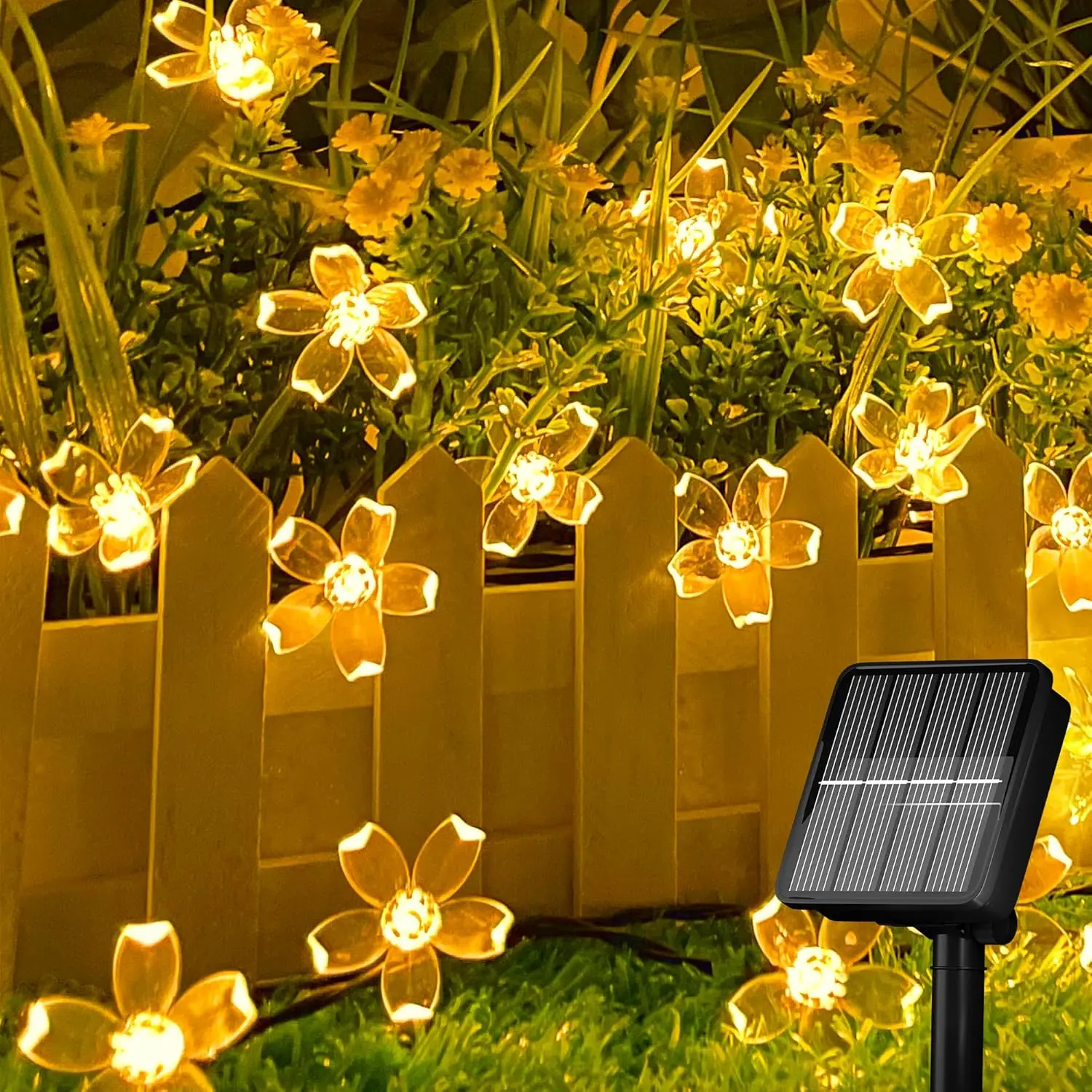 Solar String Lights for Outside，50 LED Solar Flower String Lights Outdoor Waterproof，Solar Powered Outdoor Decorative String Lights for Yard, Lawn, Fence, Flower Garden, Christmas Tree