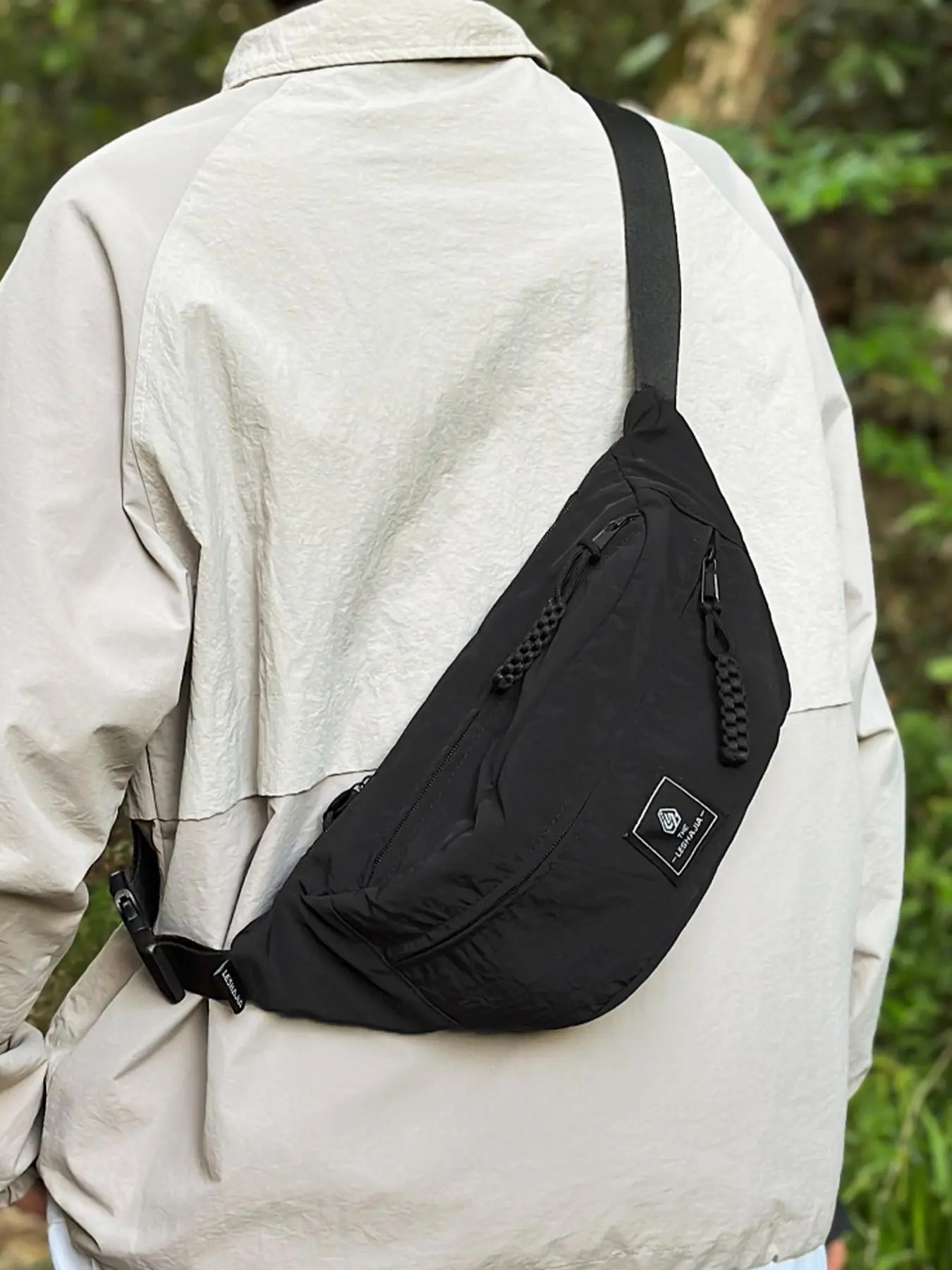 Men's Casual Zipper Chest Bag, Lightweight Durable Sling Bag for Daily Commuting, Street Work, School, and a Shoulder Bag, Fashionable Crossbody Bag for Men, Zipper Fanny Pack