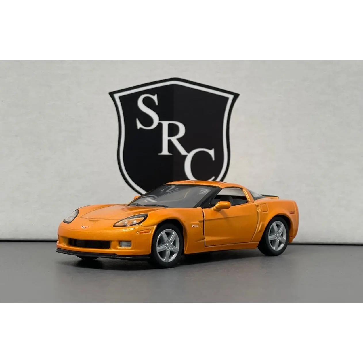 Chevrolet Corvette C6 Z06 - Orange - Kinsmart 1:36 Diecast