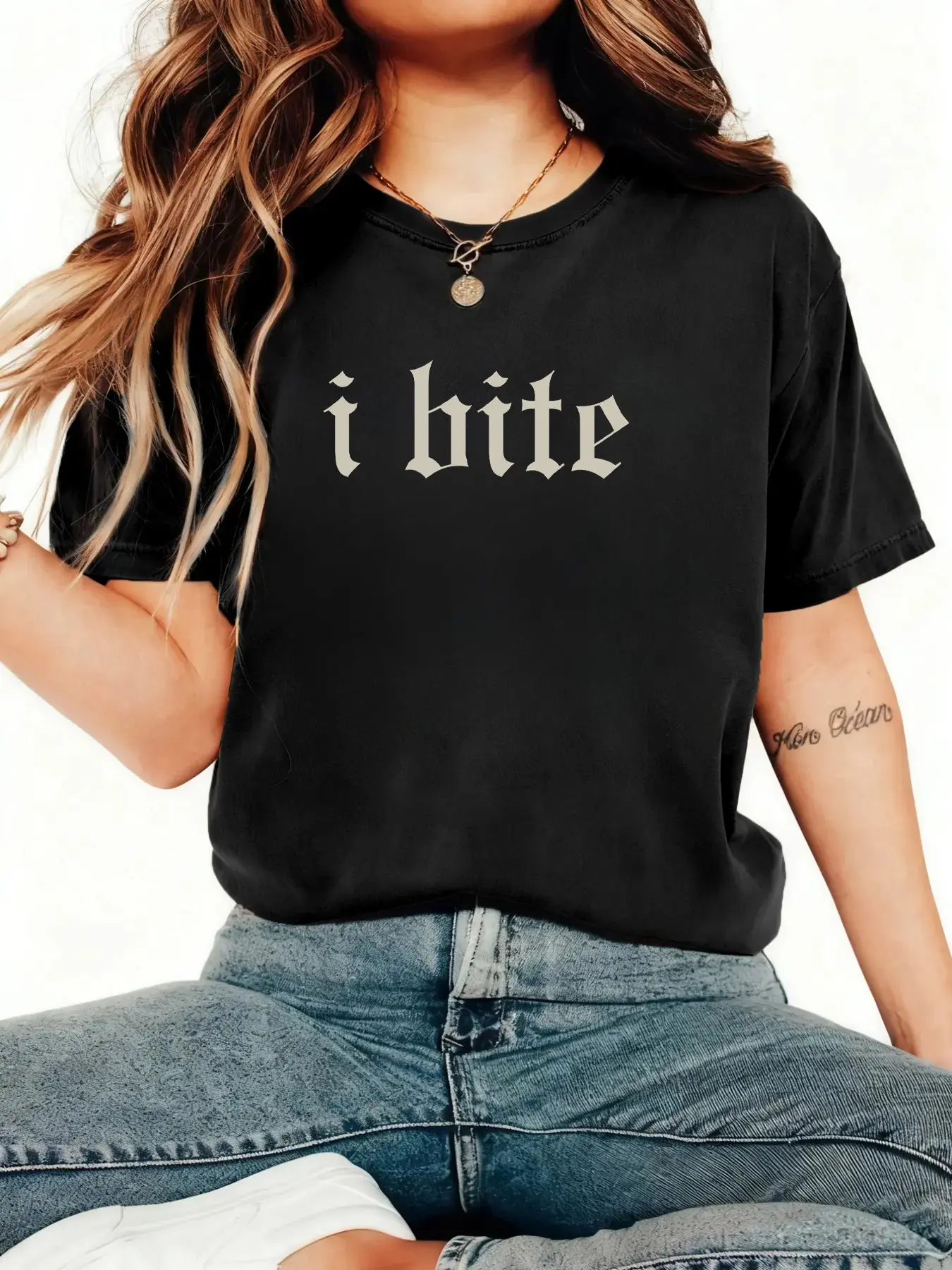 I Bite Shirt, Unhinged Shirts, Weird Gift For Friend, Dark Humor Streetwear Tee, Everyday Casual Statement Graphic Tee, Offensive Shirt, Funny Mom Shirt, Fitted Shirt, Goth Shirt, Gothic Shirt, Funny Quote Shirt, Women, Fashion