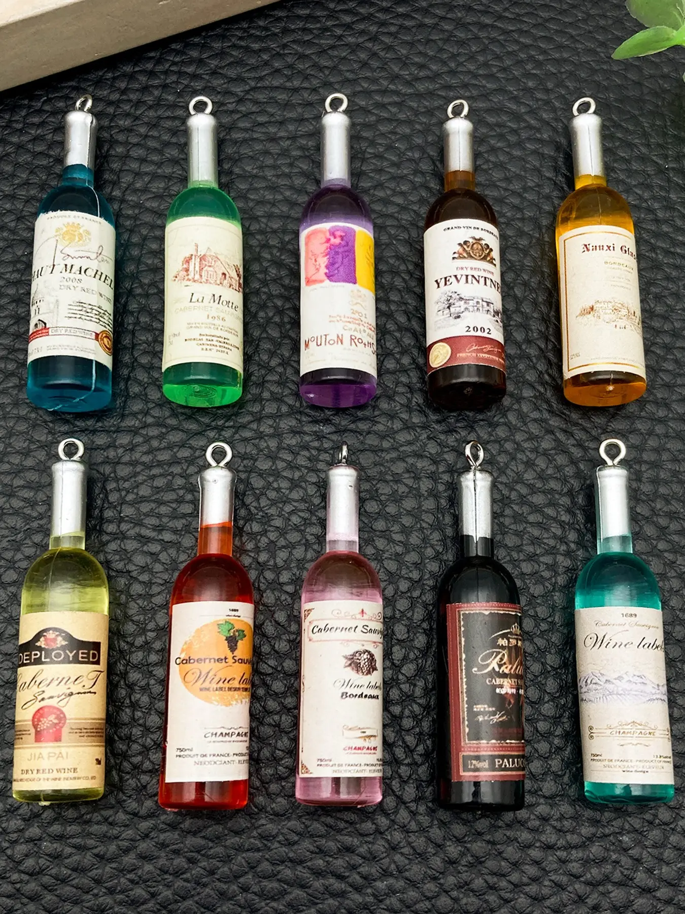 10pcs Resin Wine Bottle Charms, Artificial Resin Drink Mug Charms, Pendant Tableware Cup Hanging Ornament, Jewelry Making DIY Craft, DIY With Charms, DIY Craft Embellishments, Diy Jewelry Decoration