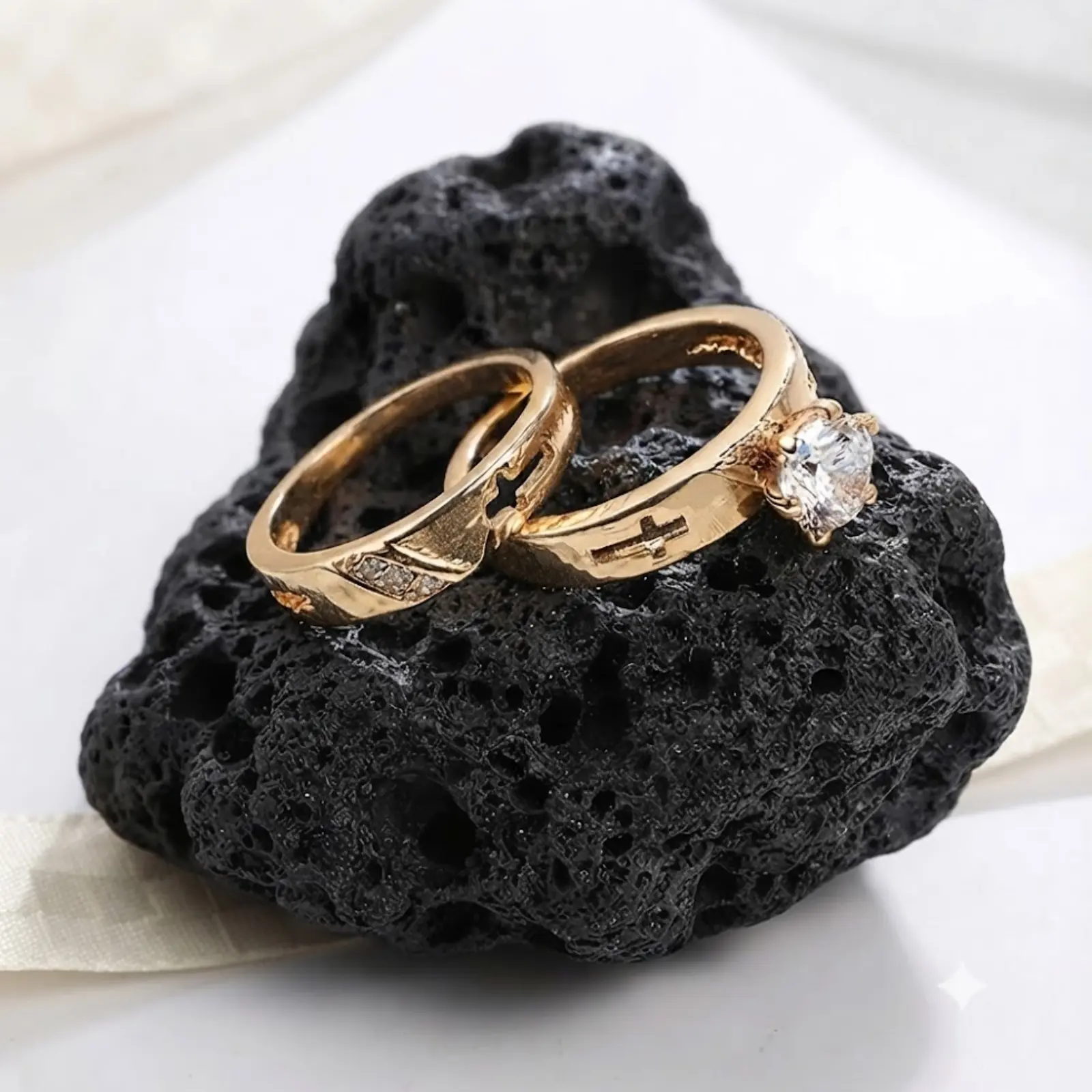 Set of 2 Couple Wedding Rings | Engagement and Promise Rings for Men and Women | Everyday Jewelry Gift for Couples