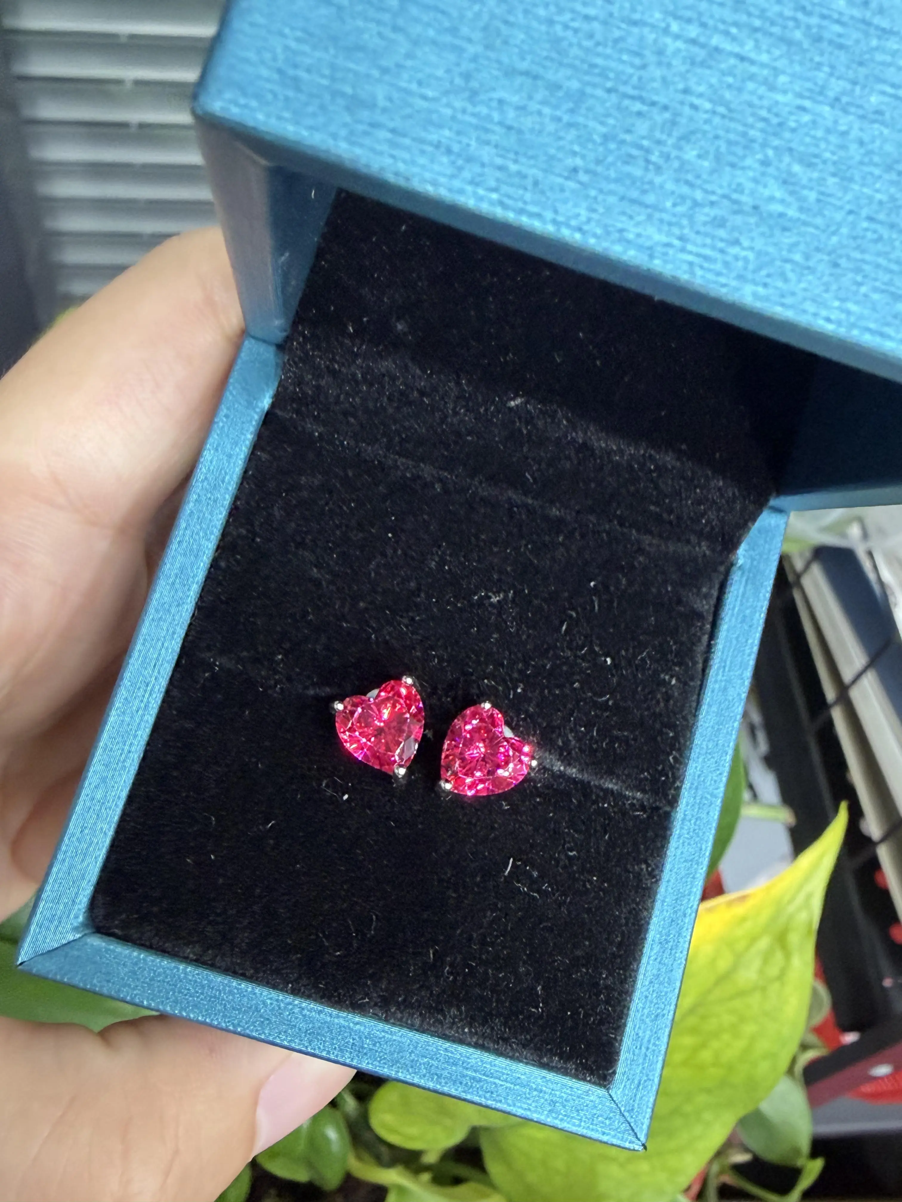 Kylie(15384)gc.Pink heart earrings