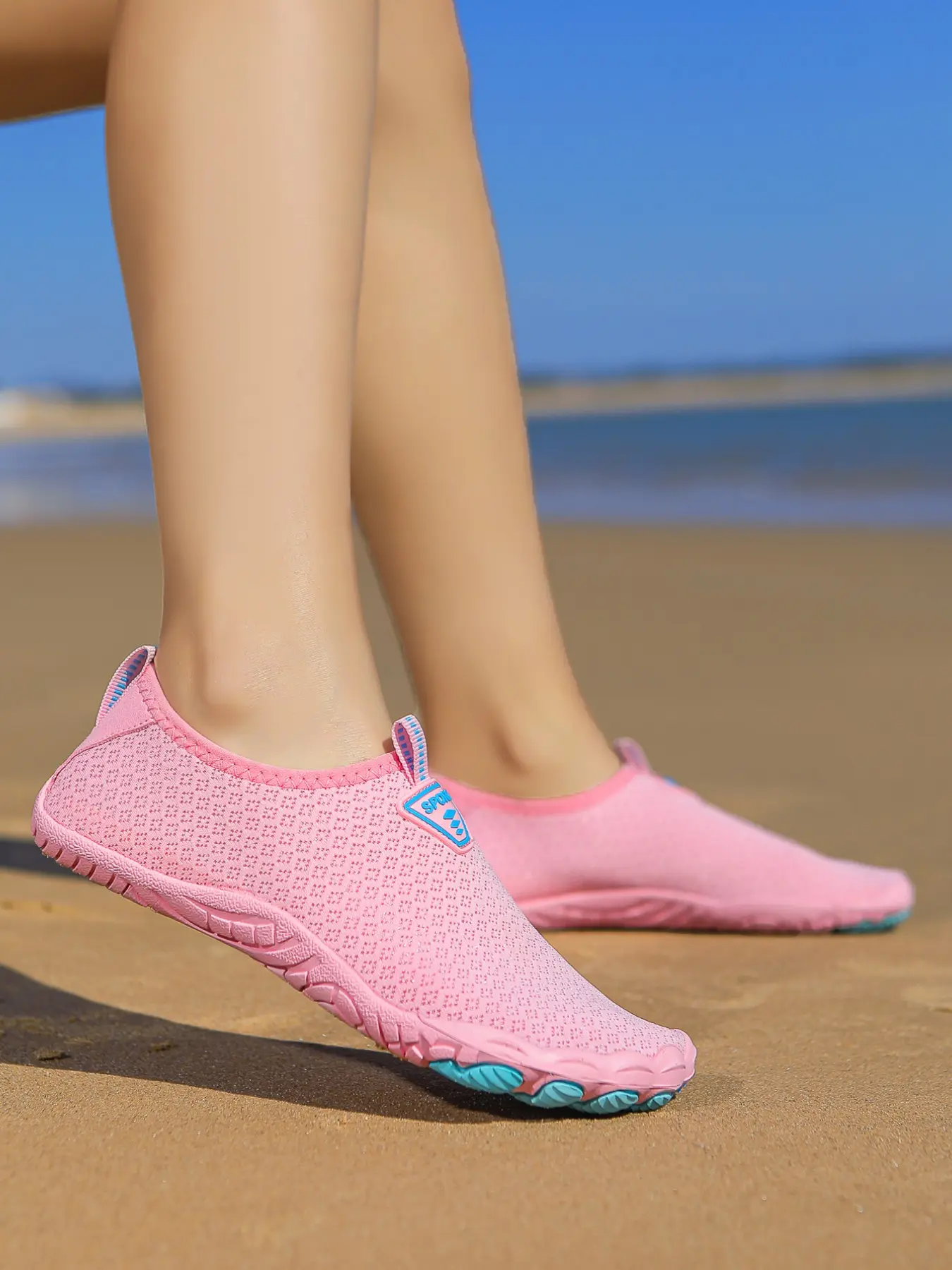River tracing shoes, outdoor beach shoes, lightweight and breathable, non slip sole, unisex water wading shoes, Water Aqua Shoes, Watershoes, suitable for beach, river tracing, fishing, swimming, hiking, drifting, rowing, etc, Water Footwear