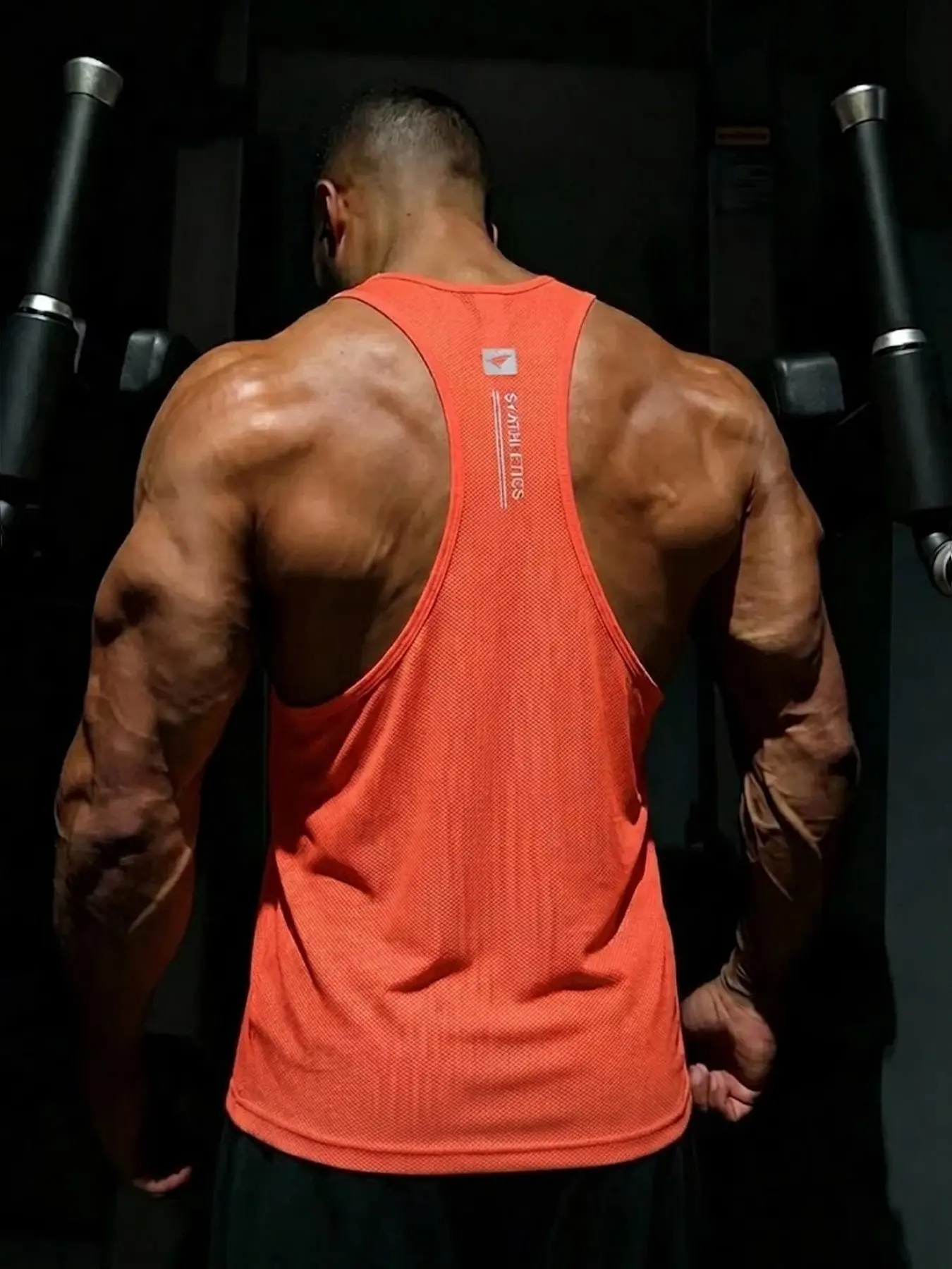 Men's Neon Orange Y-Back Gym Tank Top with "SYNTHETICS" Print, Breathable Mesh Quick-Dry Moisture-Wicking Workout Vest, Lightweight Anti-Odor Athletic Sleeveless Shirt for Gym Training, Bodybuilding & Outdoor Running, Workout Clothing
