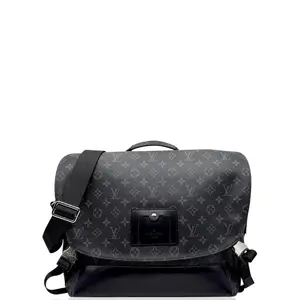 Pre-owned Louis Vuitton Leather messenger bags Messenger Monogram Eclipse Black (ym012626h1)