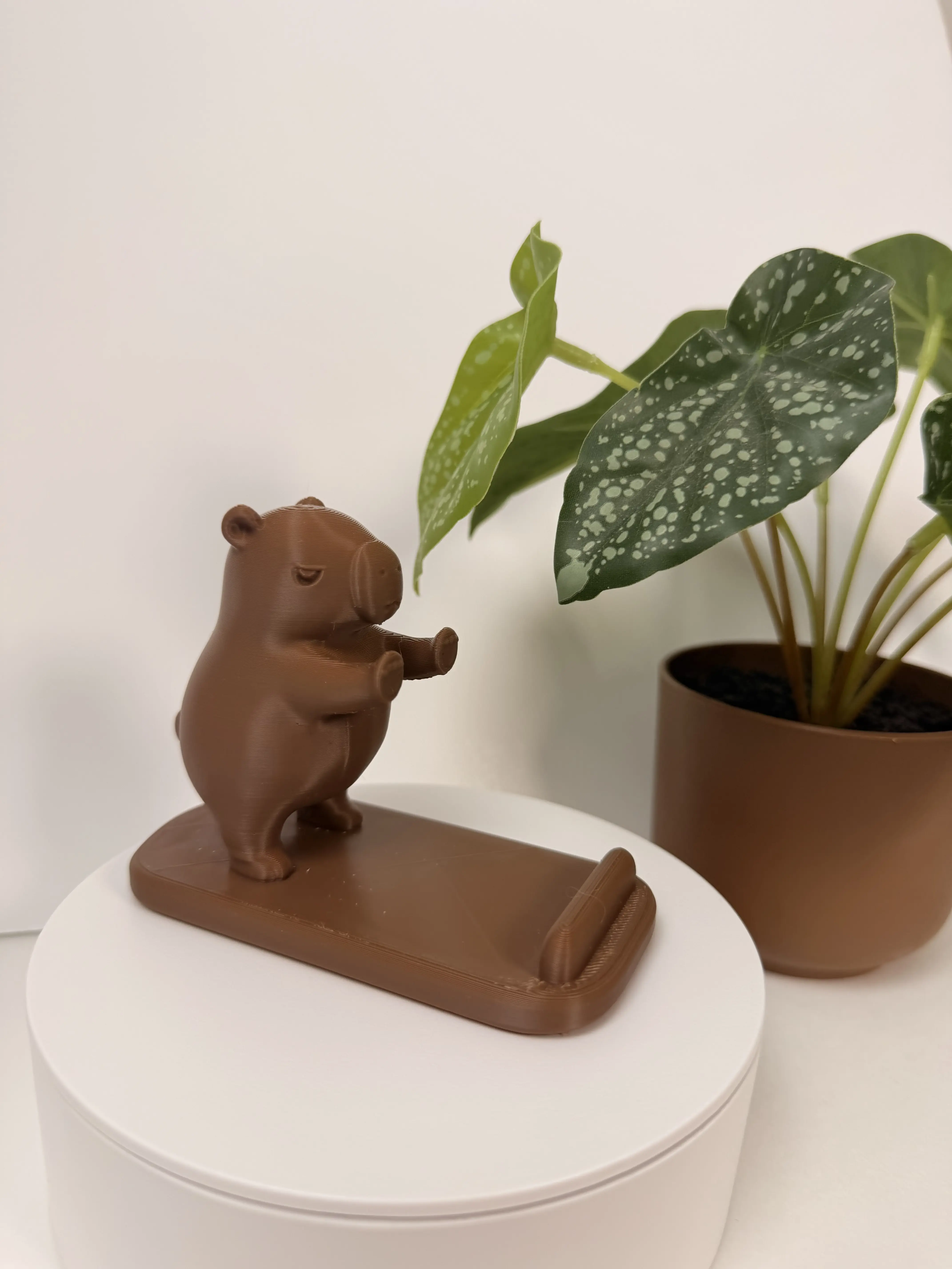 Capybara Phone Holder Stand