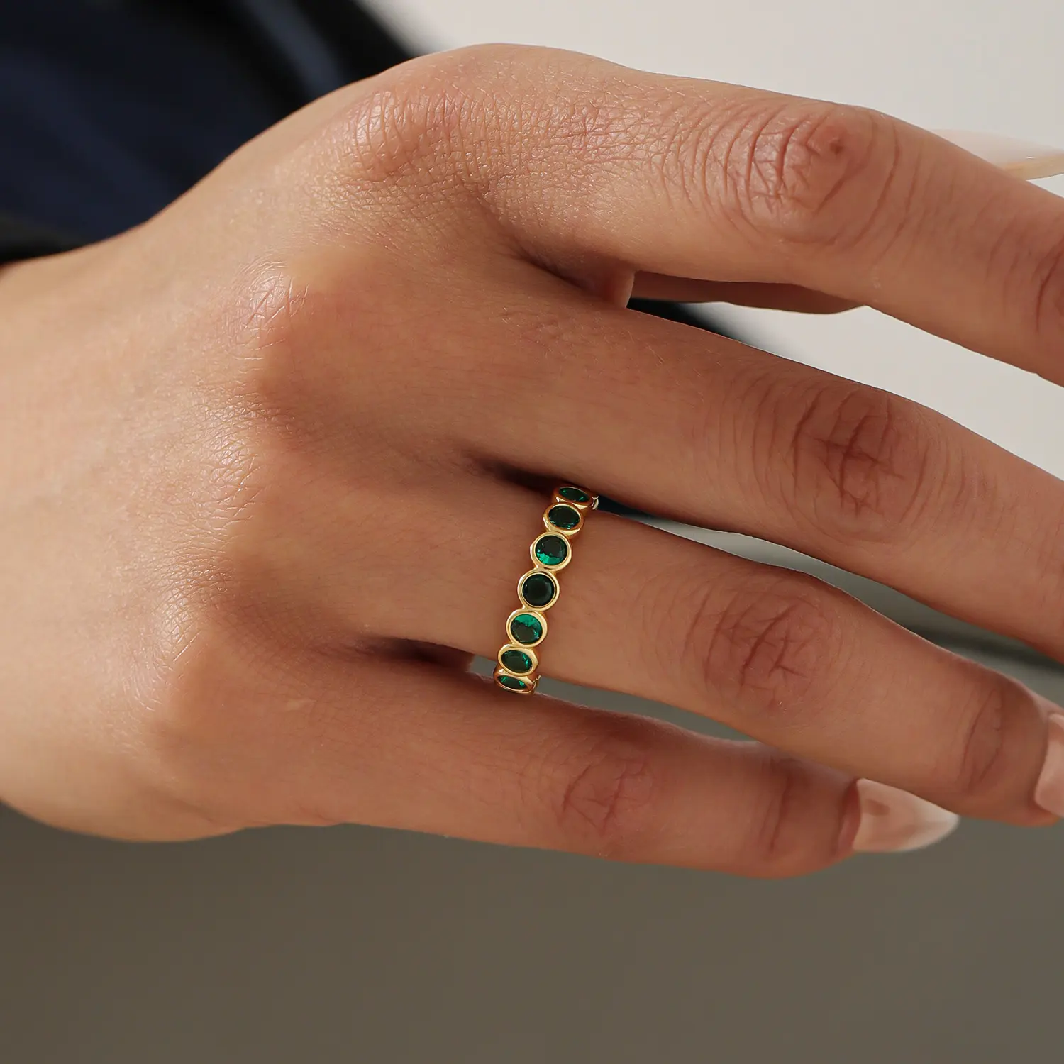 Women's Emerald Stone Ring - 18k Gold Plated, Gold Aesthetic, Sparkling Design, Elegant Look, Female Size 5-9 - Vintage Costume Jewelry Mother's Day Gift