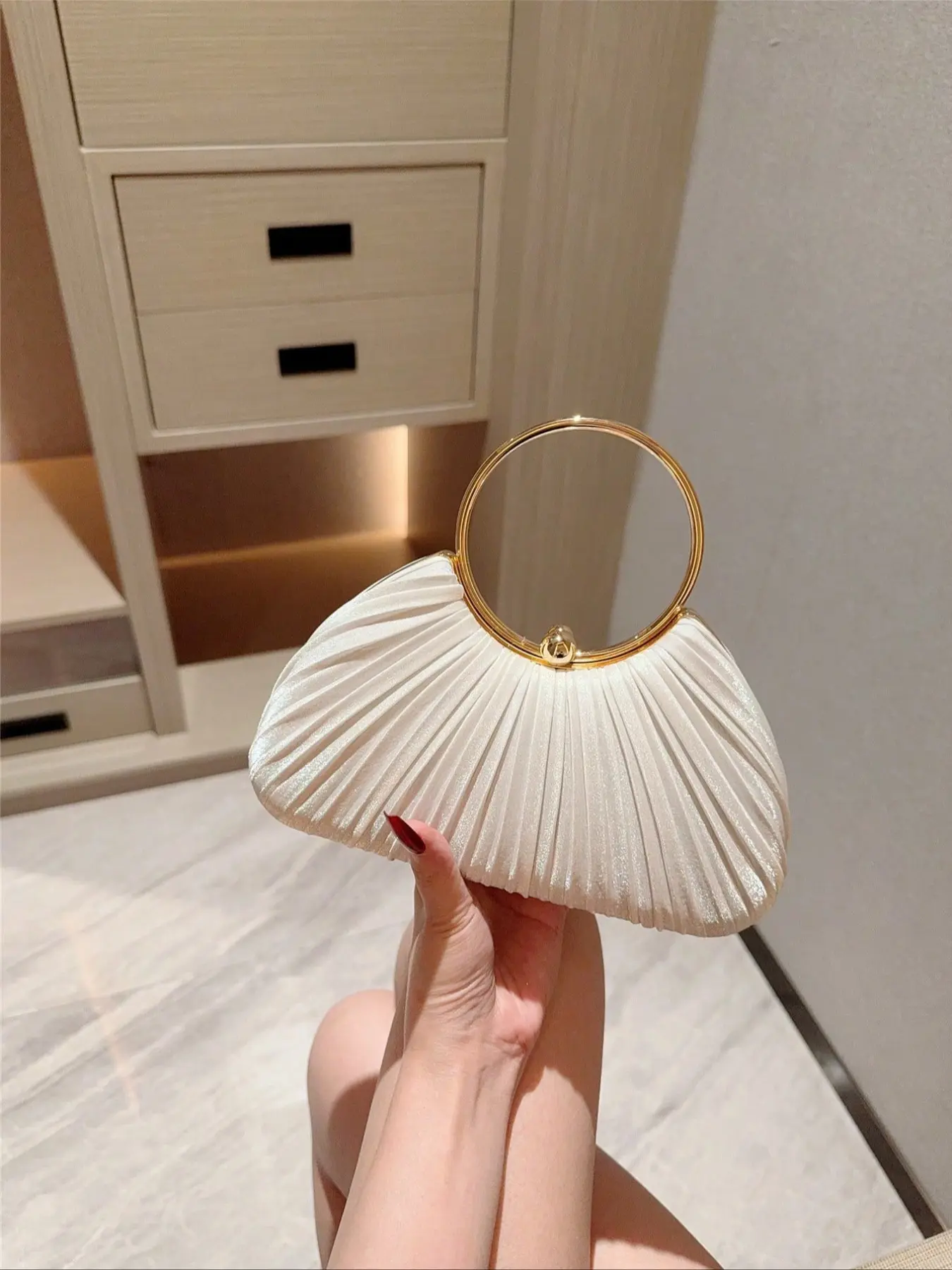 Women's Elegant Pleated Party Clutch, Luxury Glitter Handbag, Charming Formal Dress Purse, Half Moon Purse, Perfect for Dates, Galas, Birthdays and Evening Events, Fashion Elegant Bags