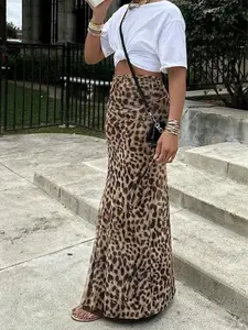 Women's Leopard Print Mesh Skirt Bottom, Breathable Fitted Natural Waist Design, Long Fashionable Style for All Seasons, Perfect for Casual Wear