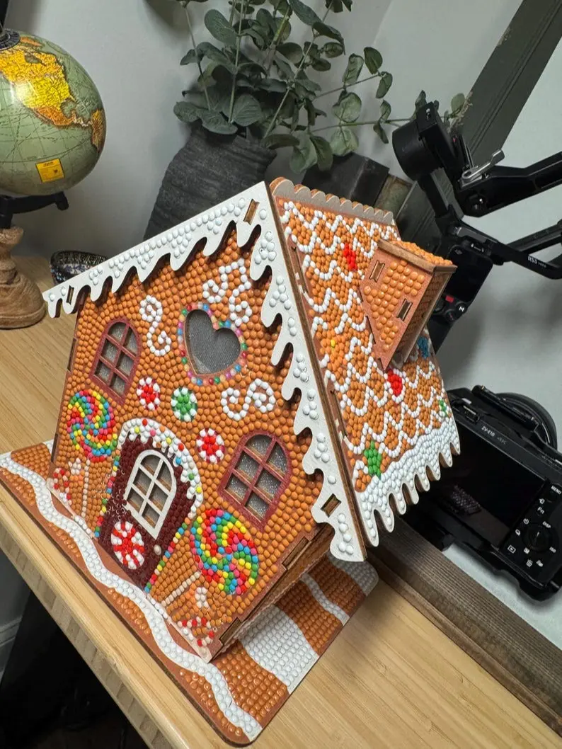 3D Gingerbread House Diamond Painting Kit | DIY Christmas Décor Craft for Adults & Kids