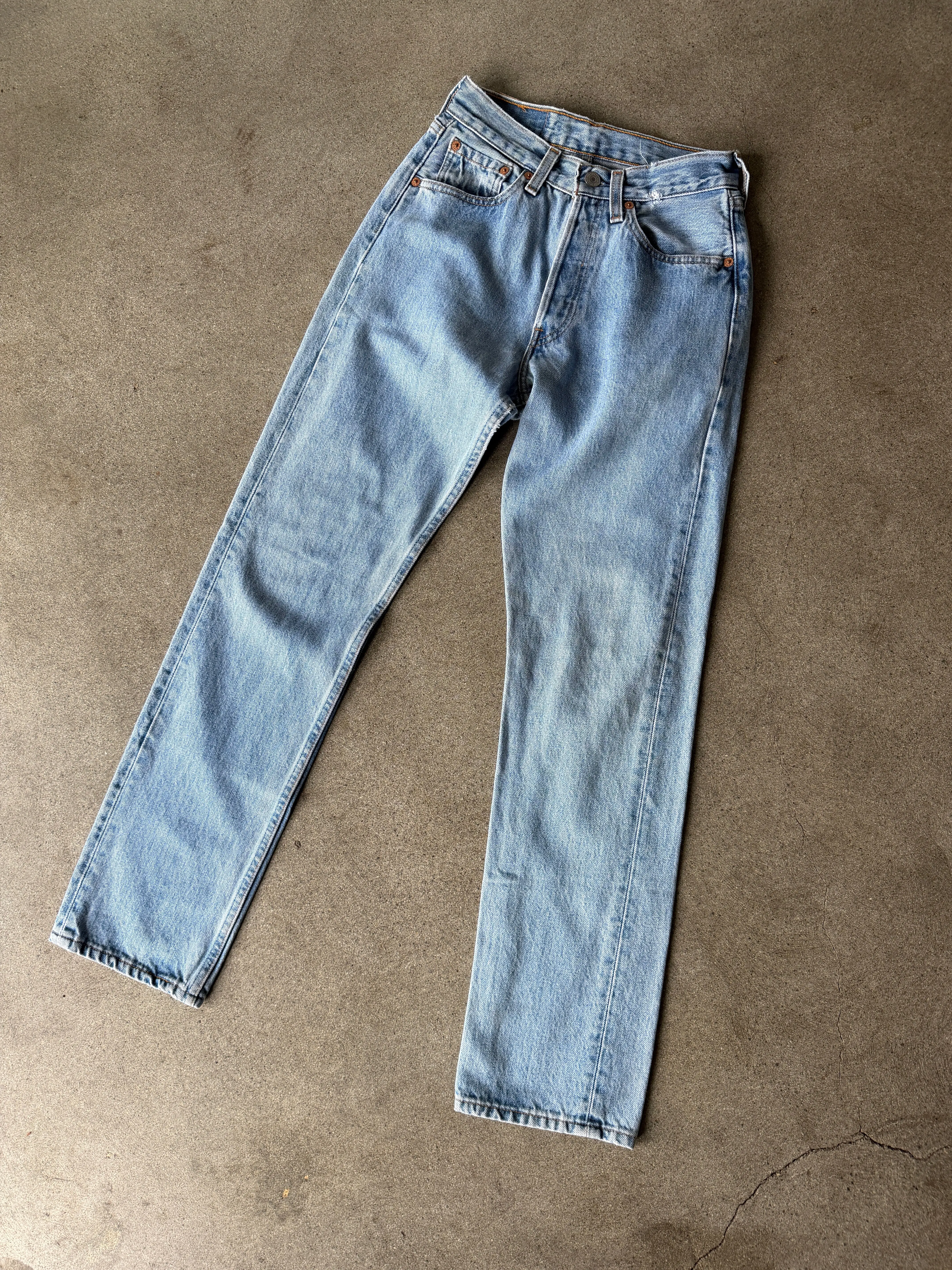 VINTAGE LEVI 501 26/30 - 1996 USA