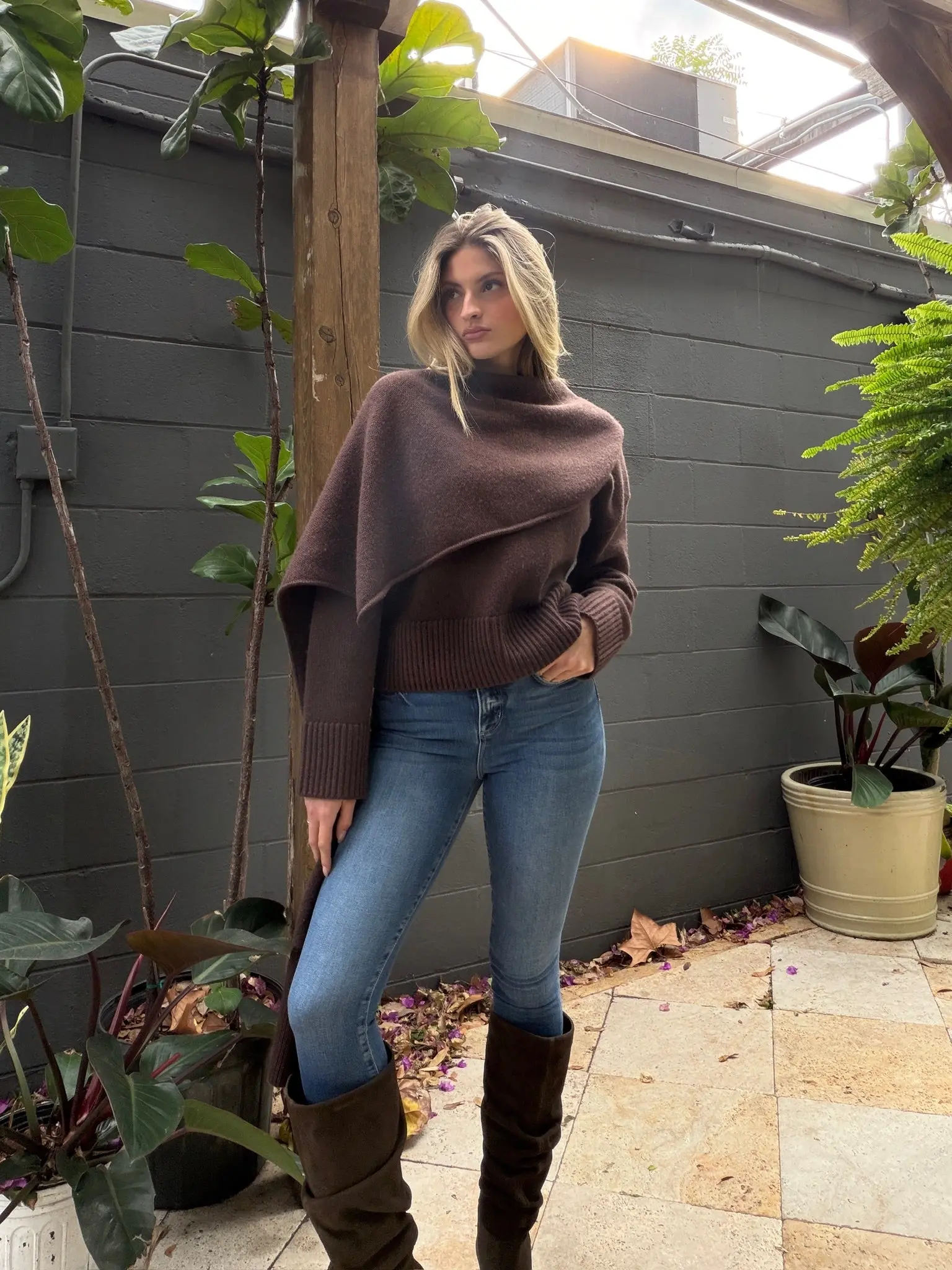 Elson Wool Cashmere Scarf Sweater - Chocolate