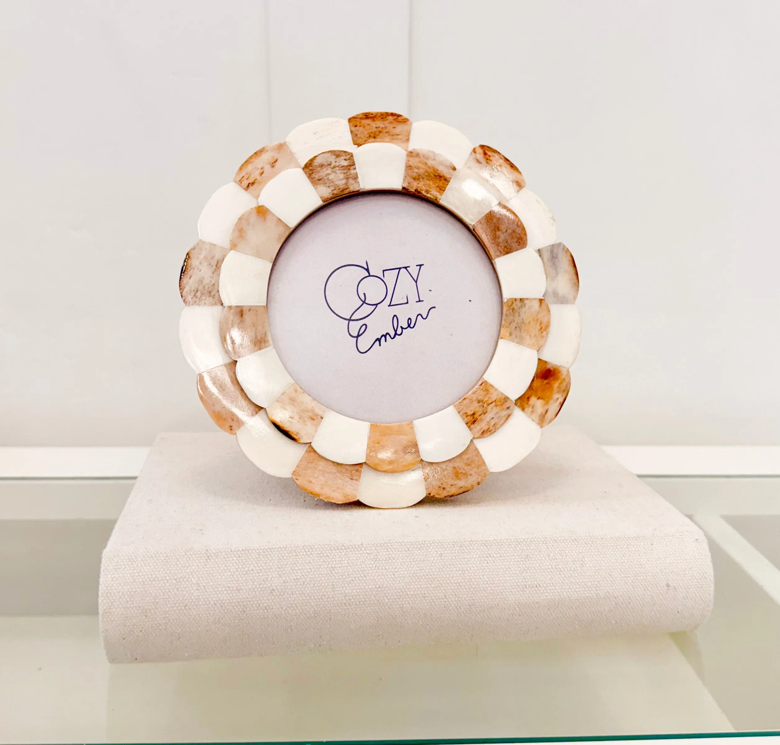 Scalloped Frame Scalloped Frame
