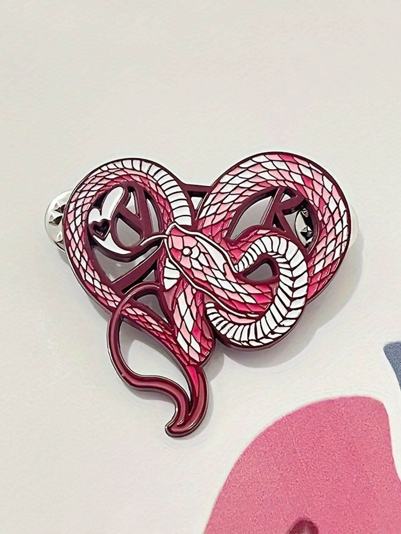 Snake Design Lapel Brooch, Fashionable Colorful Dripping Oil Metal Brooch, Gothic Style Brooch, New Halloween Dark Party Style Ornament, Holiday Gift
