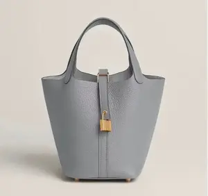 Pre-owned HERMÈS Gris Perle with Gold Hardware Picotin Lock 18【2604237】