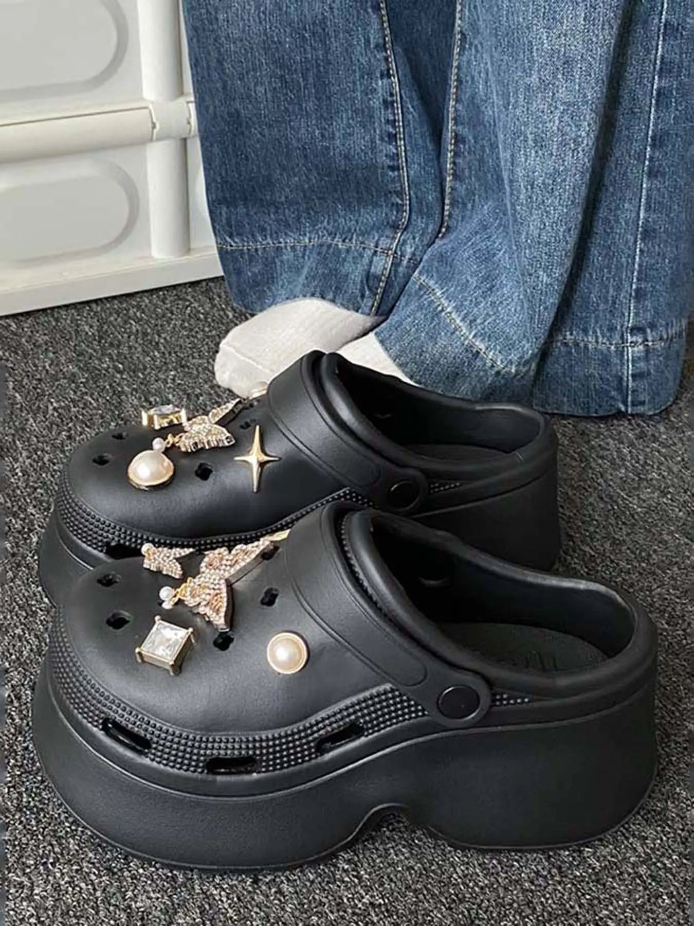 Sweet Style Thick Sole Holes Shoes for Women, Spring Summer Outdoor Two-Wear Lazy Slippers, Daily Wear Beach Sandals