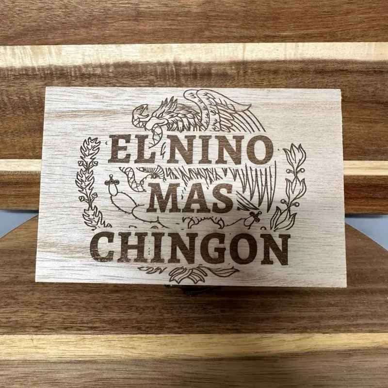 Wooden El Nino Mas Chingon Square Shot Glass Set - Customised Engraving, Durable Glass Material, Decorative Wooden Box, Perfect Gift for Entertaining Drinkware Enthusiasts
