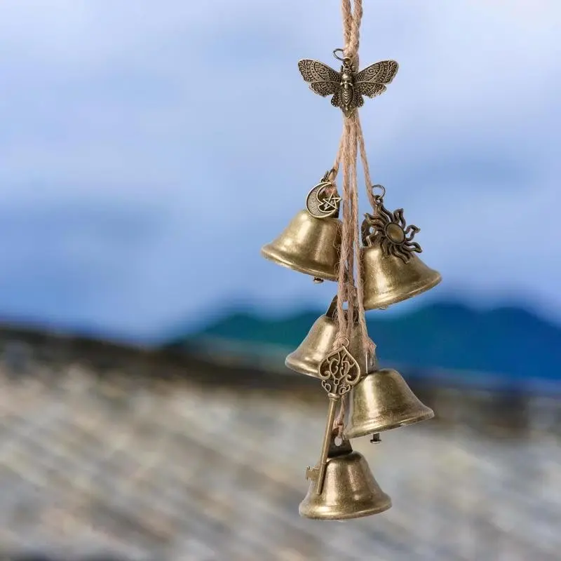 Witchcraft bells are used for door doorknob protection, copper bells hanging witchcraft Wicca supplies, door hanging Halloween Decorative ornaments, handmade witch bells, witchcraft magic wind chime porches and outdoor garden decorations.