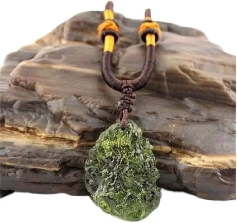 1 x Moldavite Crystal Necklace, Unisex Adjustable Czech Meteorite Raw Rough Irregular Green Stone Pendant, 25*18*5mm, 5-10g/0.17-0.35oz