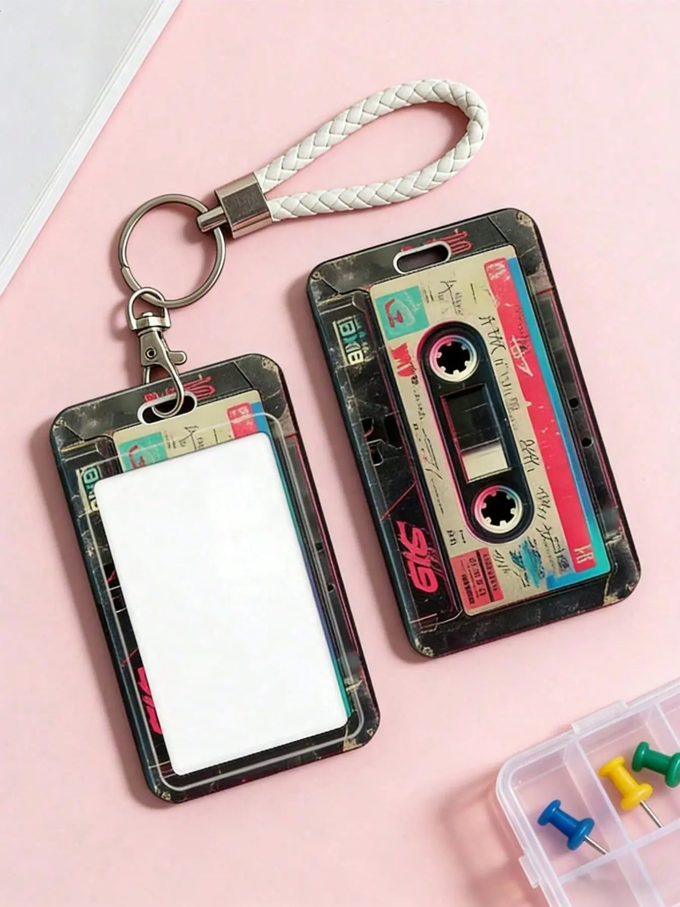 Retro cassette-style card holder with a sliding mechanism, anti-lost lanyard, sturdy ID card case, Id holders for badges, nostalgic card wallet for protection and storage, suitable for student IDs, transit cards, shockproof