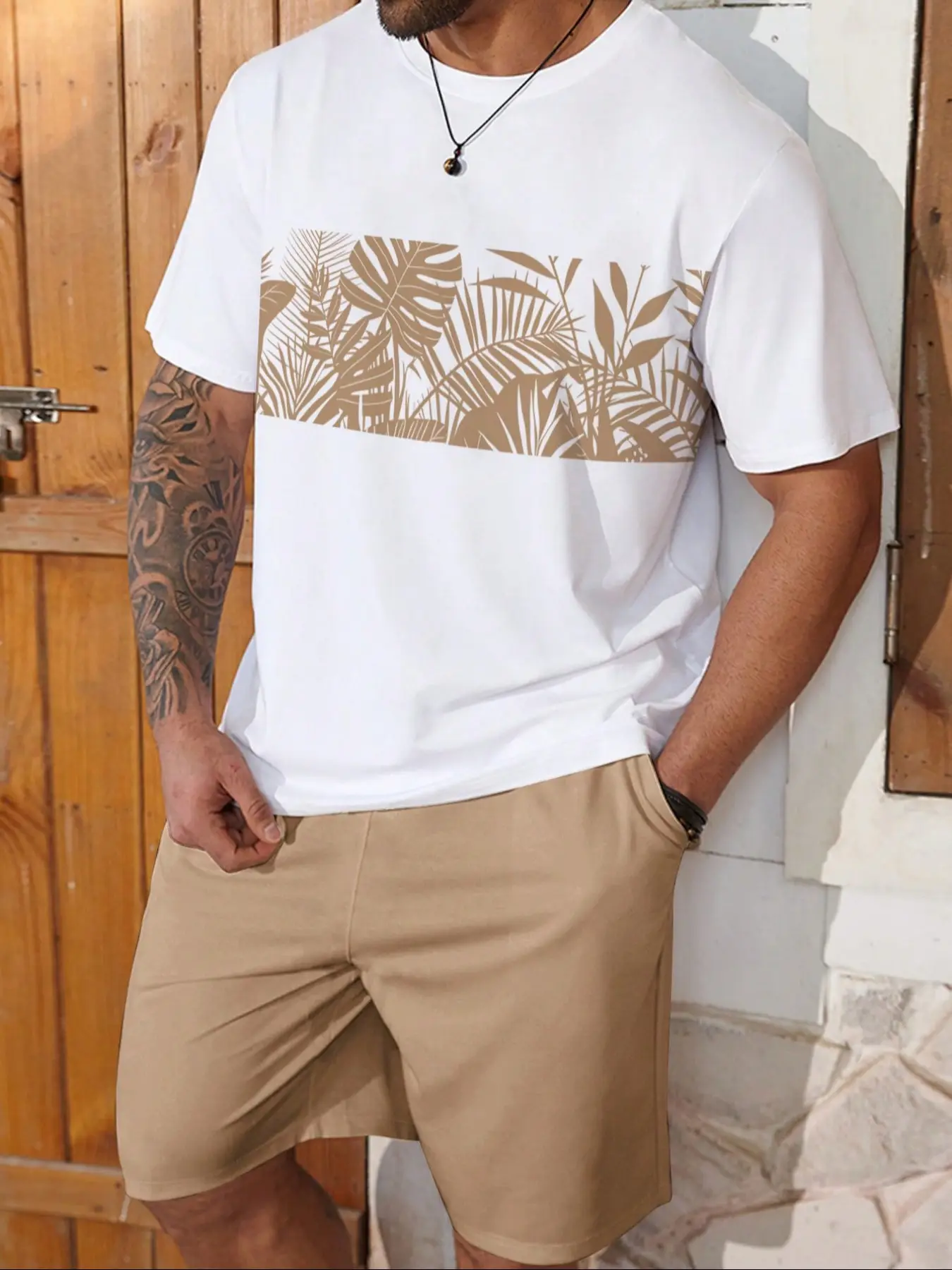 【Plus Size】 Men's Plants Print Tee & Shorts Set, Regular Fit Casual Round Neck Short Sleeve T-shirt & Shorts, Men's Summer Clothes