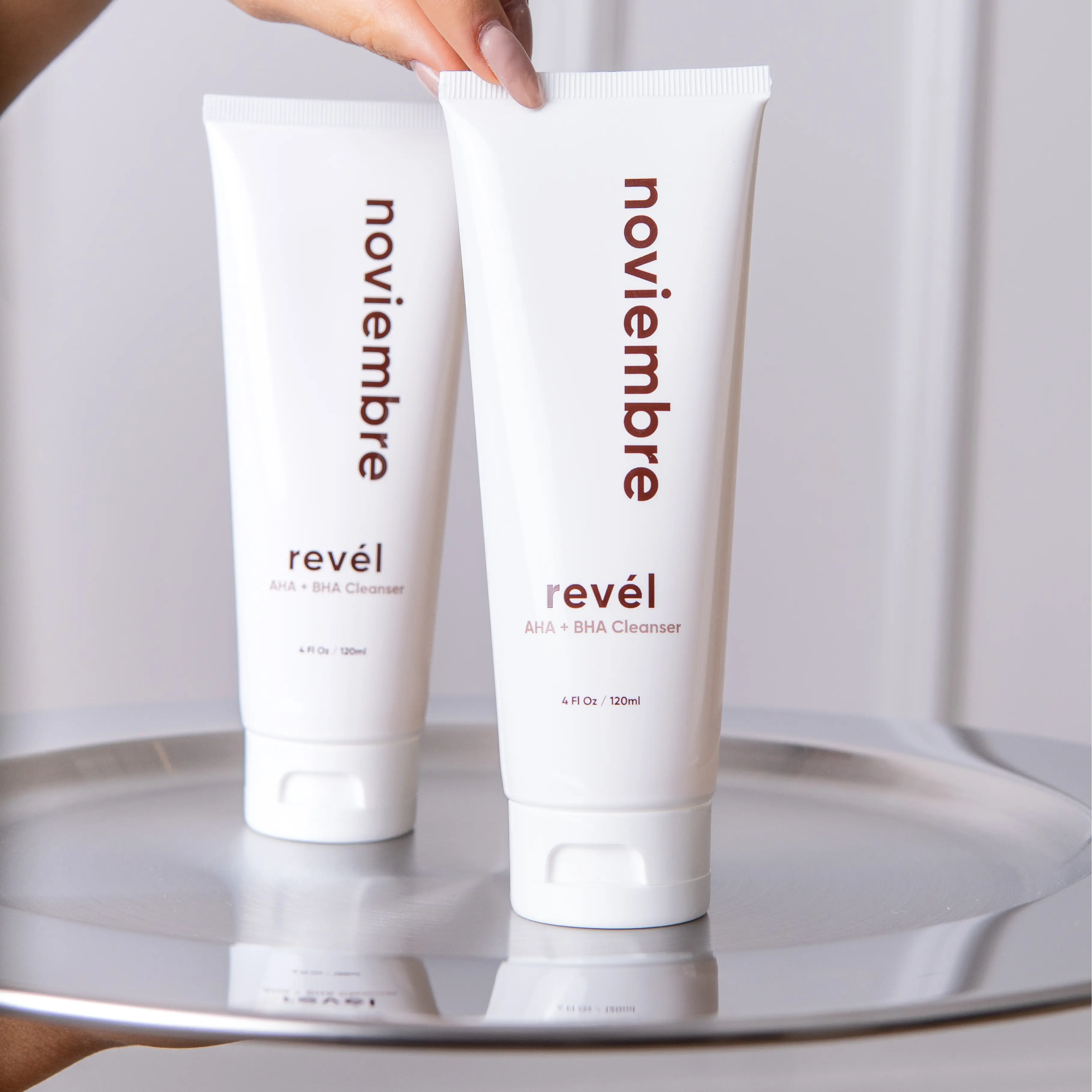 Noviembre Revél AHA + BHA Cleanser | Deep Pore Detox & Glass-Skin Glow.