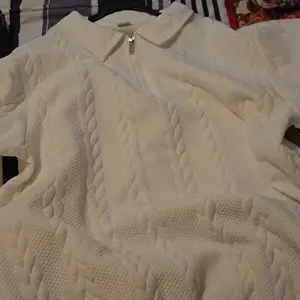 Men's Spring Outfits Knitted Polo Neck Long Sleeve Fitted Knitwear Sweatshirt for Daliy Wear, Old Money Zipper Half Button Design, Casual Versatile Trendy Simple Sweater Pullover，Essential for Man's Wardrobe.