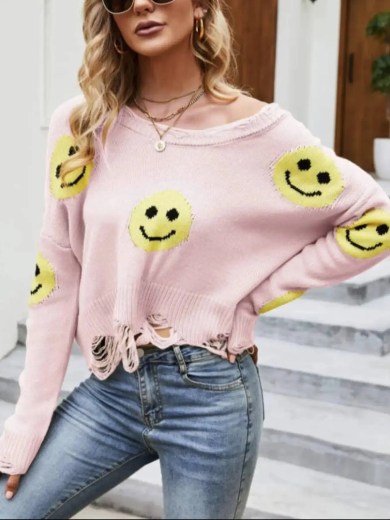Autumn Winter New Sweet Style Knit Sweater, Smiley Face Pattern with Ripped Design, Casual Fashion for Women