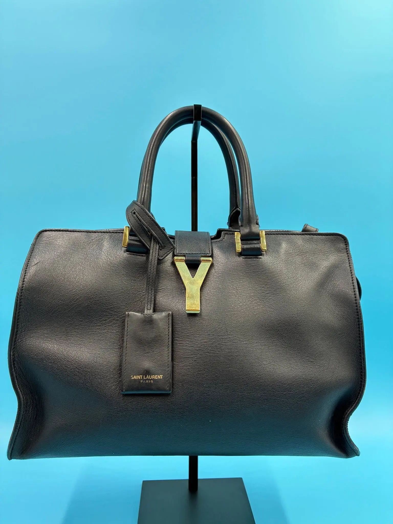 Pre-owned Leather Luxury Bags & Accessories YSL Cabas Y Line Tote Handbag, Black Date Code: PMR3112100215. Entrupy ID: GB4C794. CHICAGO
