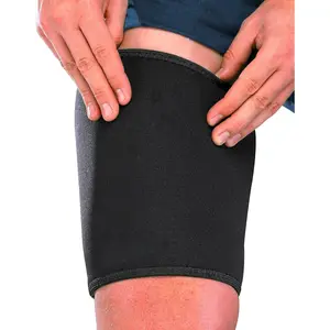 Sports Medicine Compression Thigh Sleeve for Men and Women, Leg Pain Relief Support, Ideal for Strains, Stiffness of Quads & Hamstrings, Fits Right or Left, Black