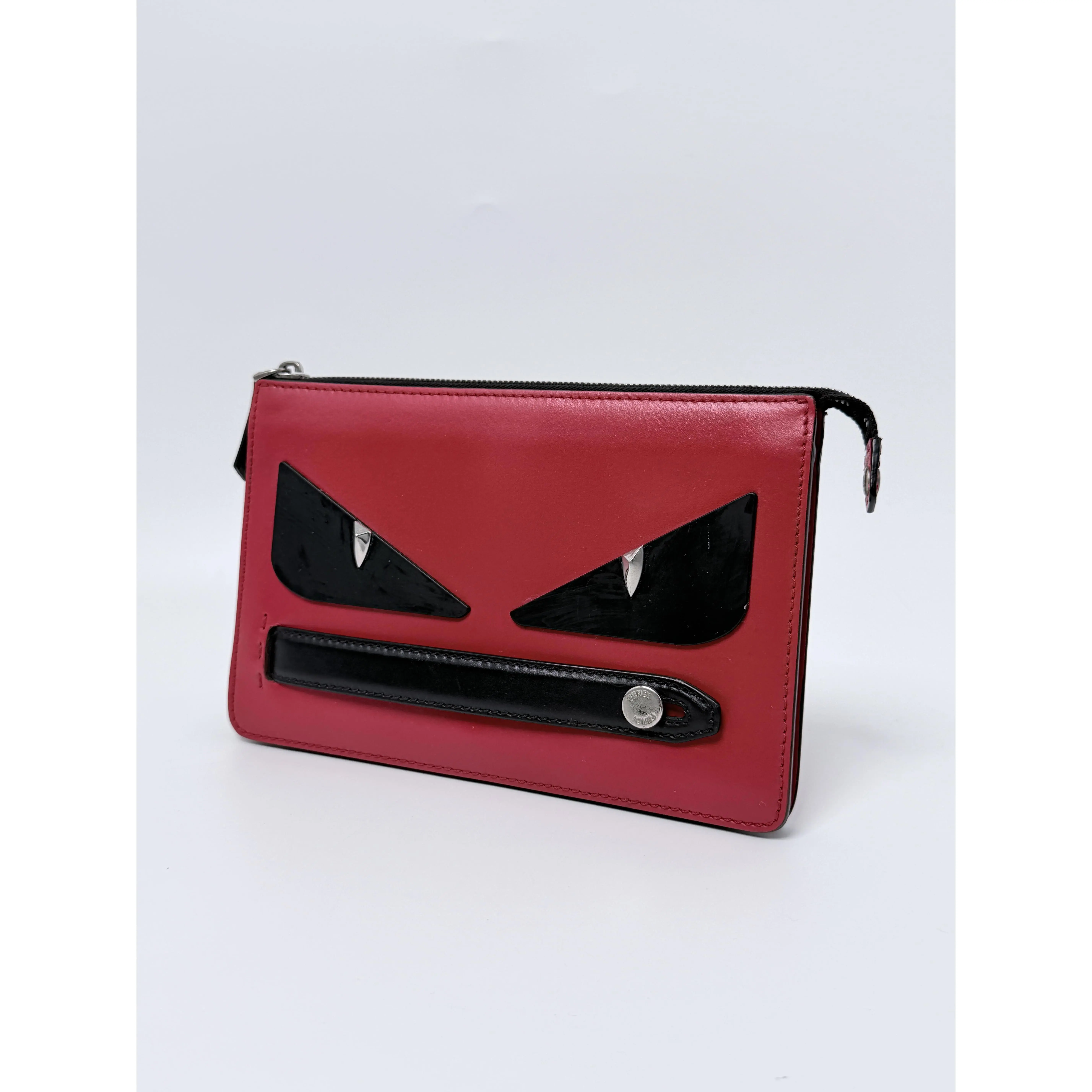 Pre-owned FENDI leather Clutches & Wristlets Bag Bugs Monster Eyes Flat Clutch Pouch Handbag JX301FD