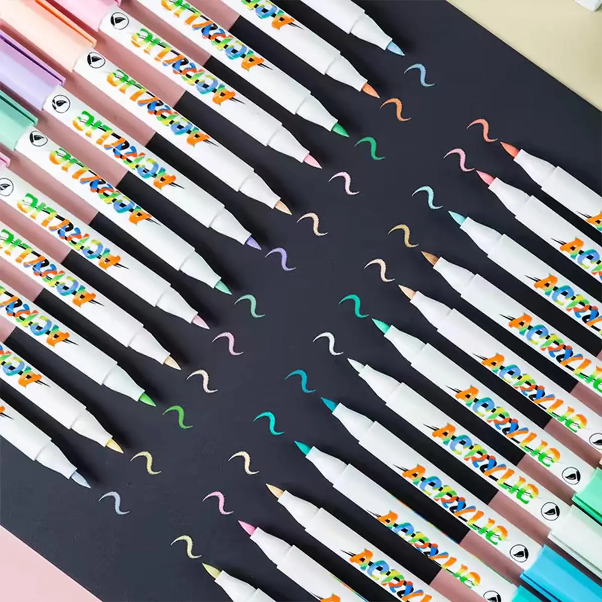 Soft headed non erasable marker pen, waterproof art drawing pen, soft tip, can stack ink, offers 12 to 24 color options, suitable for creative projects and handmade crafts, suitable for students and comic artists.