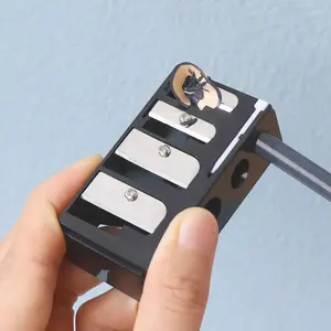 4 Hole Makeup Pencil Sharpener, Portable Multifunctional Manual Makeup Pencil Sharpener, Makeup Tool for Women & Girls