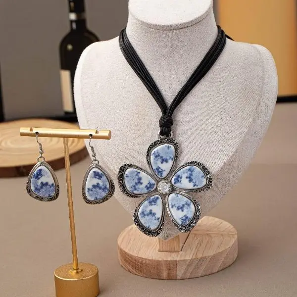 Women's 2-Piece Boho Ethnic Costume Jewelry Set - Pendant Necklace & Earrings with Blue and White Porcelain Printed Petals, Adjustable Cord, Ideal for Spring-Summer Daily Wear, Vacation Gifting
