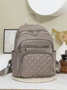 Fashionable, simple and versatile backpack, with multiple compartments for storage, casual outdoor travel bag, daily commuting small backpack, Quilted Casual Daypack, Stylish casual daypack, suitable for shopping, travel, etc.